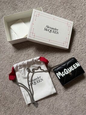 Alexander McQueen | wallet on chain